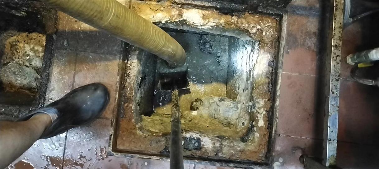 九真镇化油池清理-污水池清掏