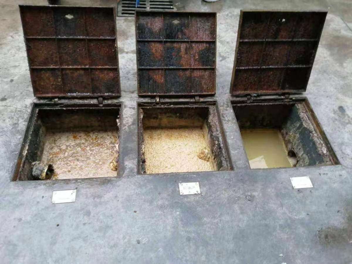 九真镇清理隔油池-污水池清掏